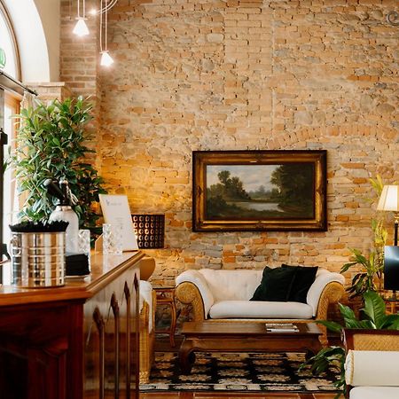 Hotel Casa Pavesi Grinzane Cavour Bagian luar foto