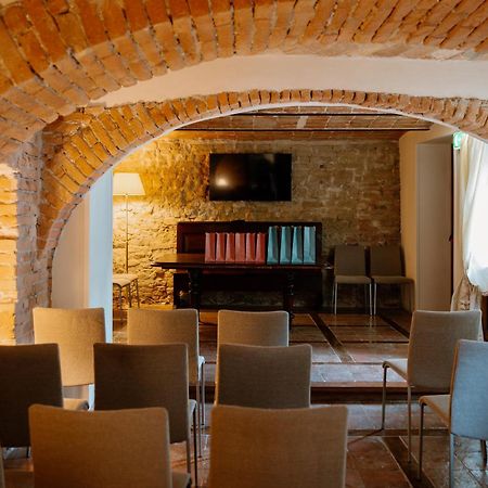 Hotel Casa Pavesi Grinzane Cavour Bagian luar foto