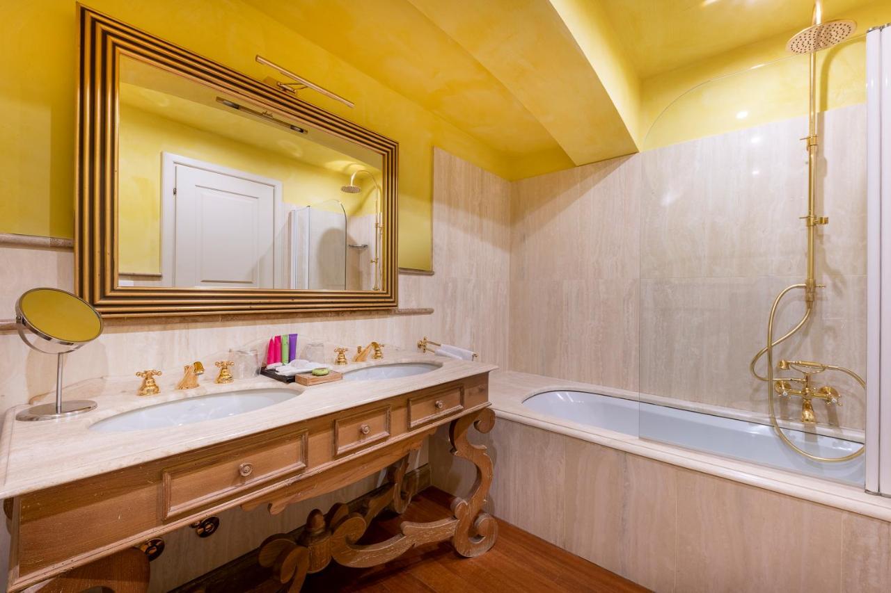 Hotel Casa Pavesi Grinzane Cavour Bagian luar foto