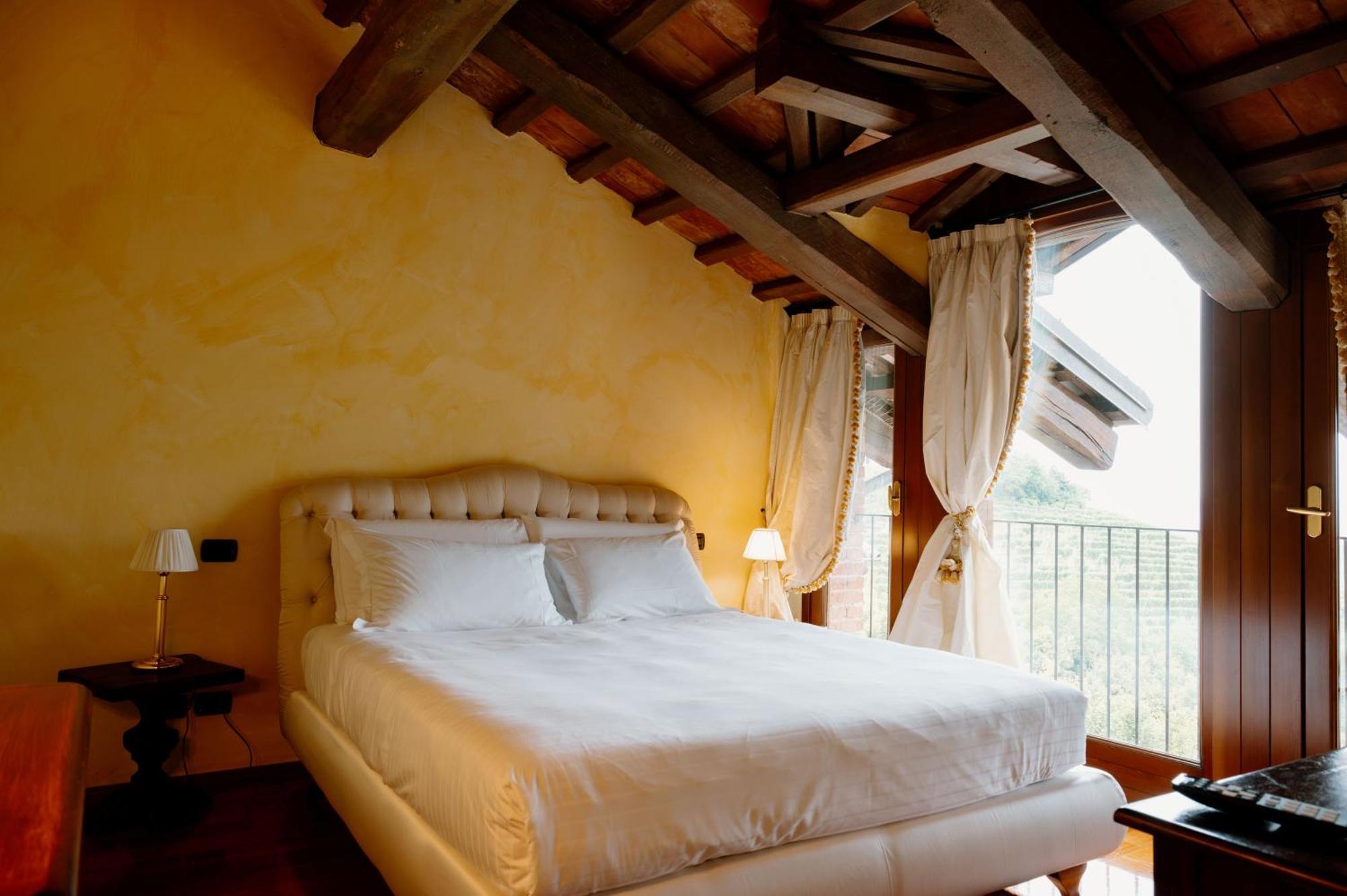 Hotel Casa Pavesi Grinzane Cavour Bagian luar foto