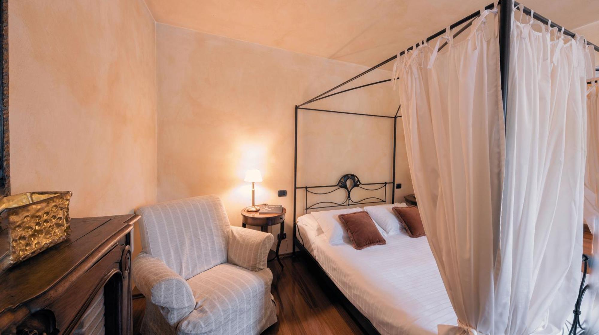 Hotel Casa Pavesi Grinzane Cavour Bagian luar foto
