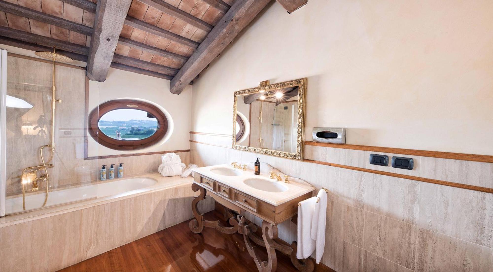 Hotel Casa Pavesi Grinzane Cavour Bagian luar foto