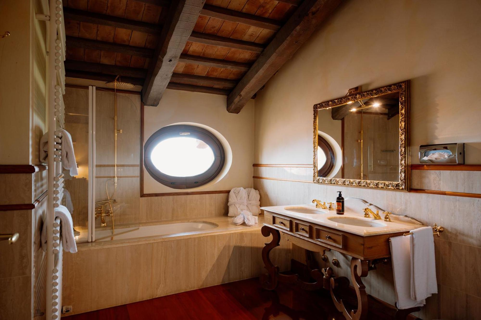 Hotel Casa Pavesi Grinzane Cavour Bagian luar foto
