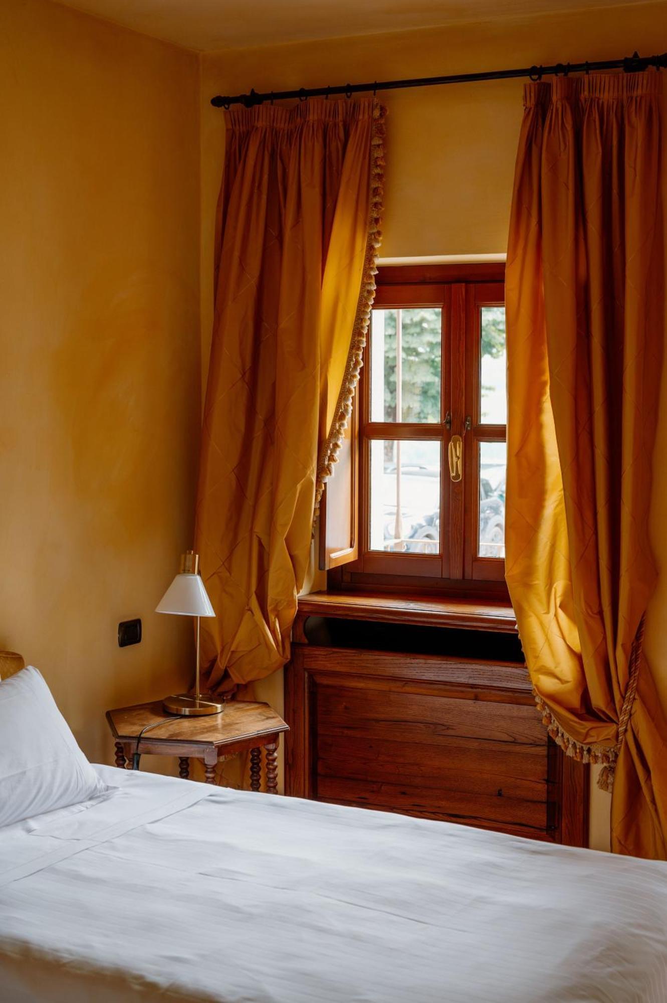 Hotel Casa Pavesi Grinzane Cavour Bagian luar foto