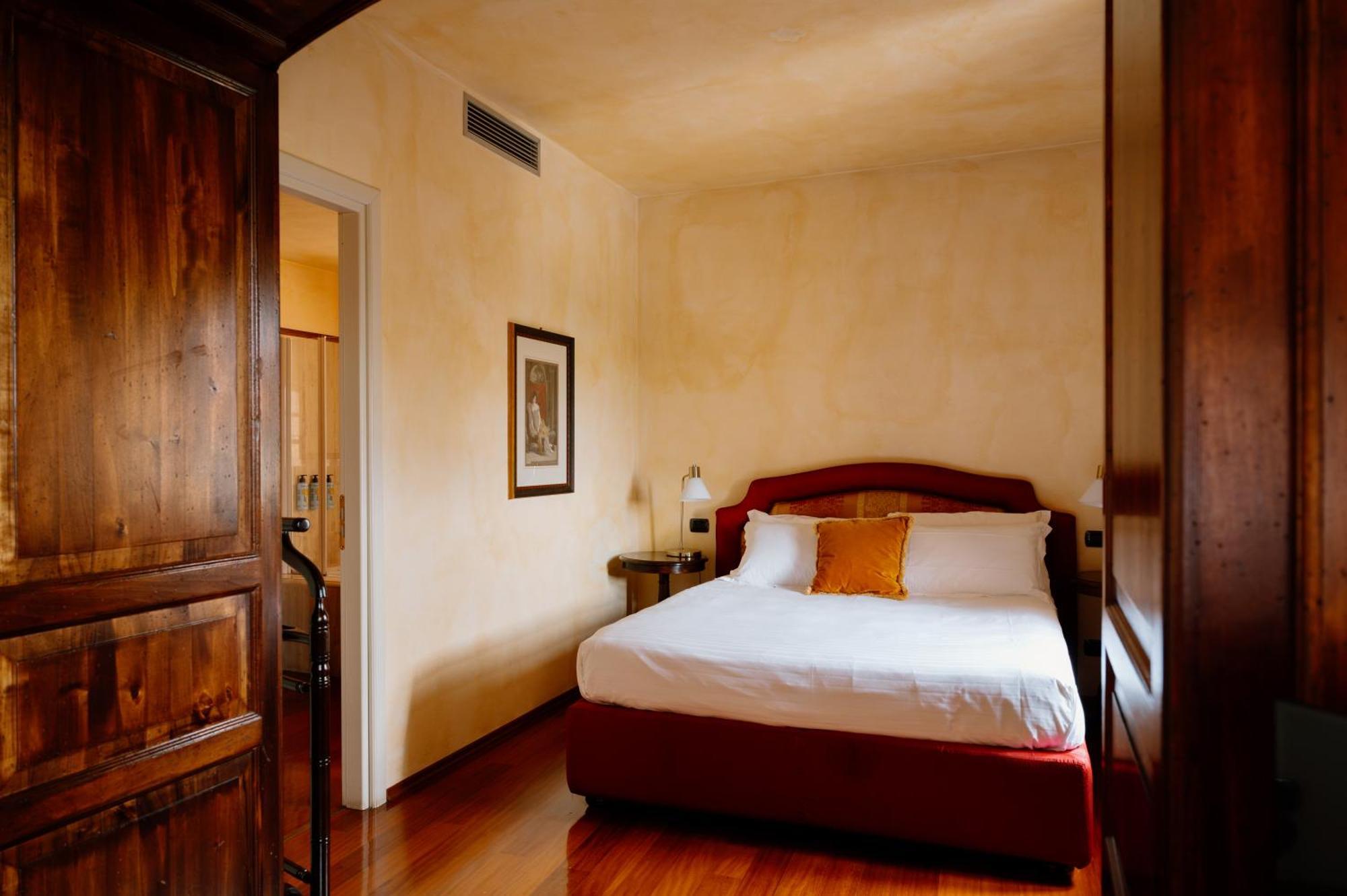 Hotel Casa Pavesi Grinzane Cavour Bagian luar foto